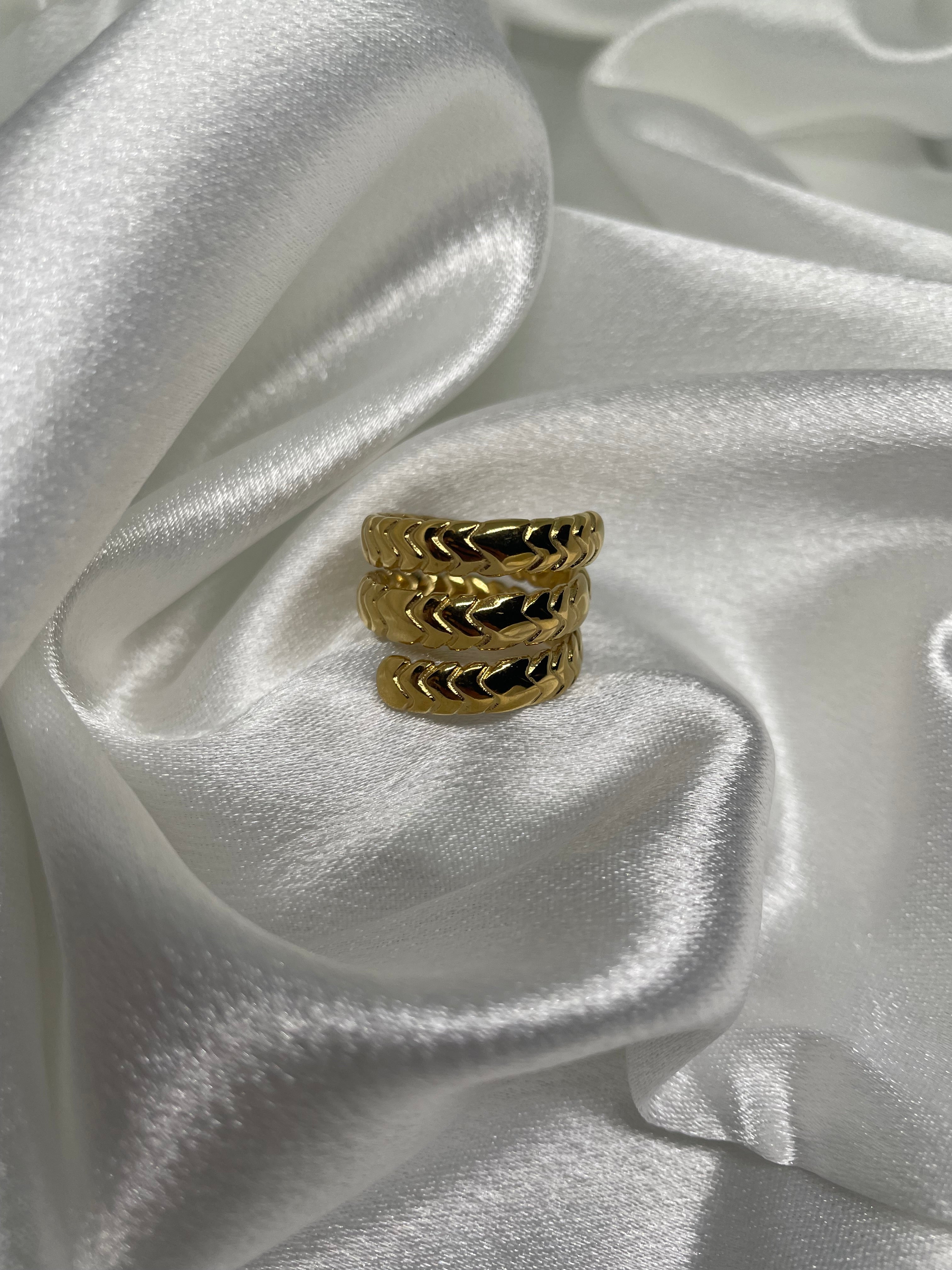 Ash gold wrap around ring